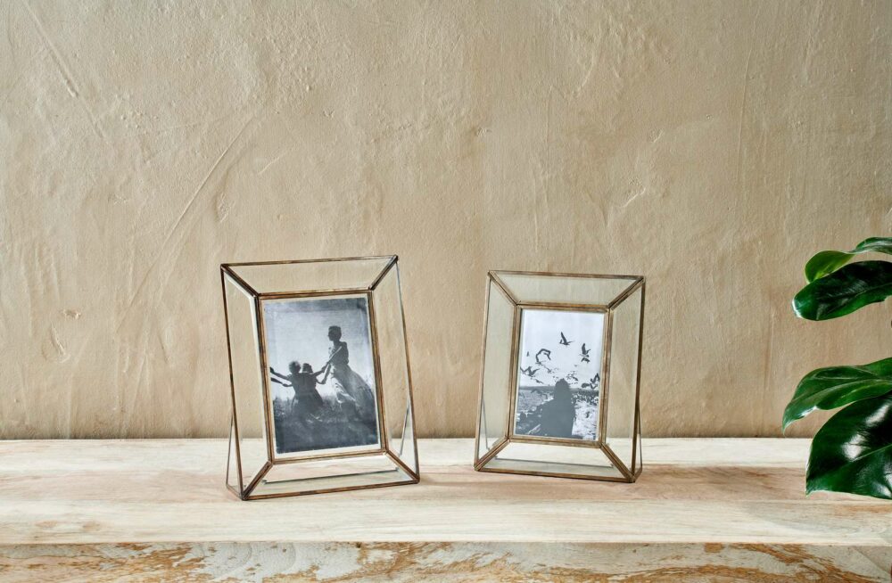Tabai Standing Frame Potrait