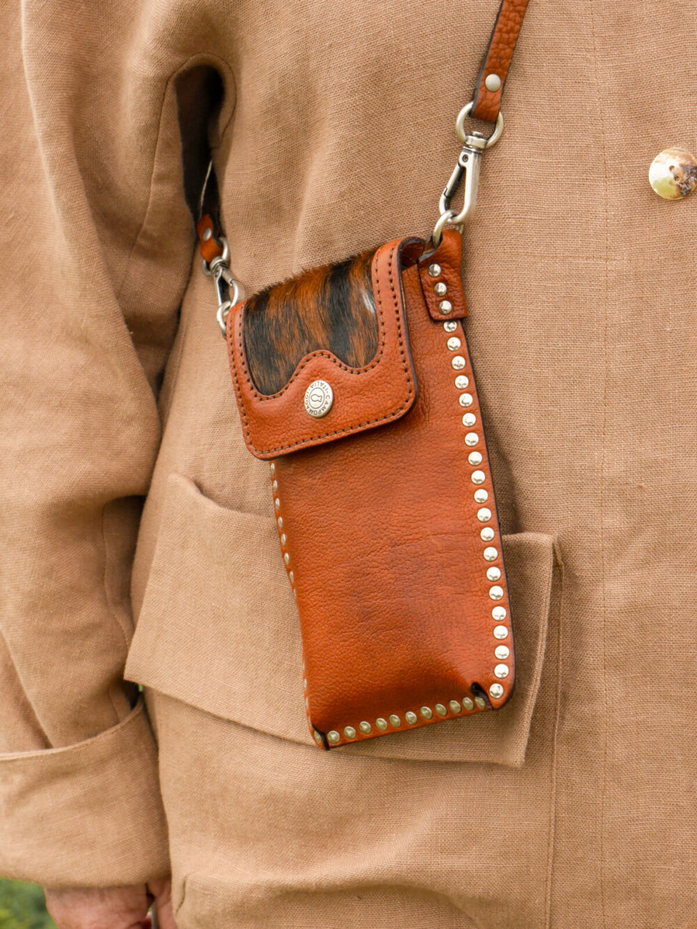 Campomaggi Leather Phone Bag | Cognac & Cow