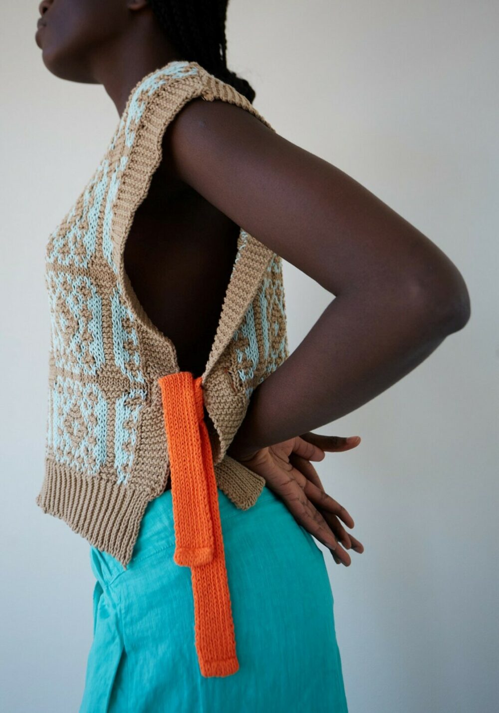 Dr Bloom Beige Gusto Vest - Image 2