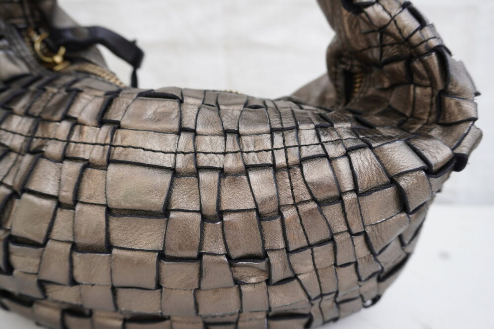 Campomaggi Grey Woven Shoulder Bag - Image 2