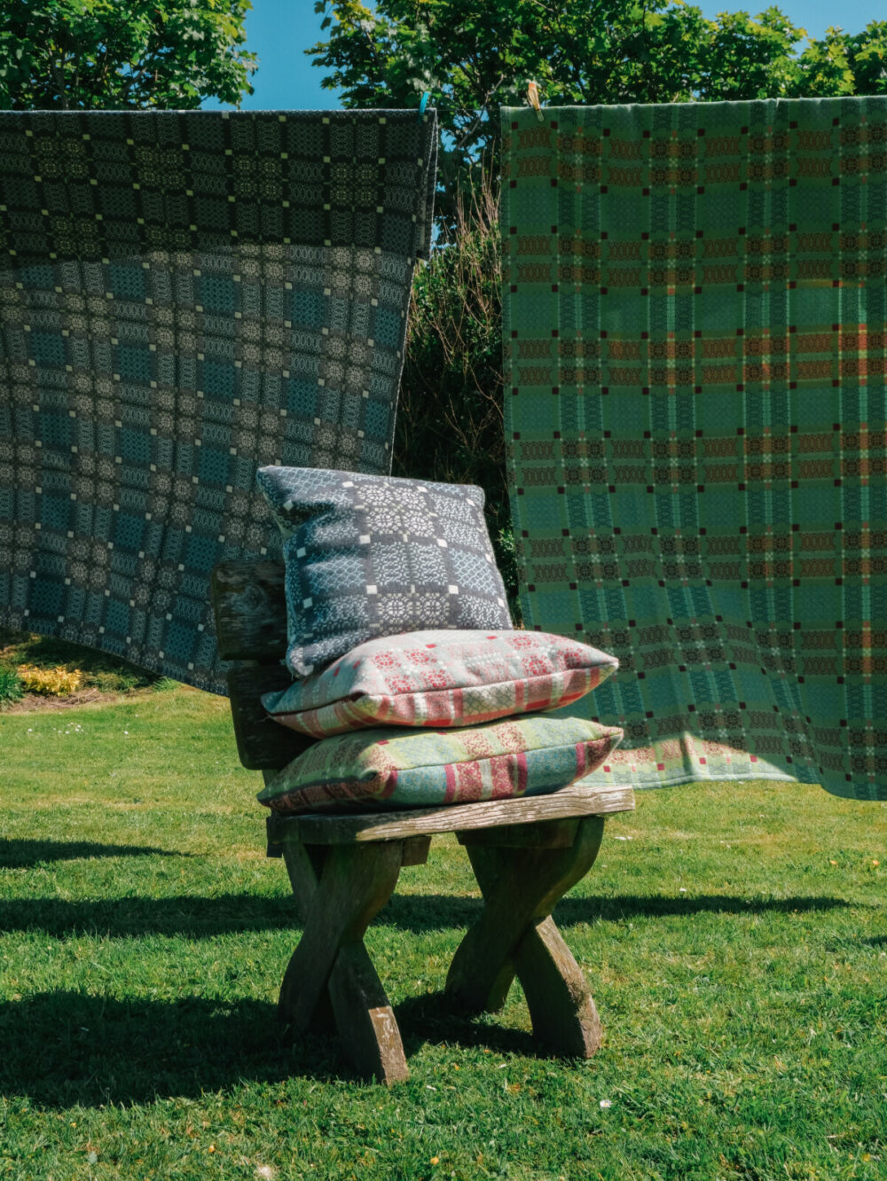 Melin Tregwynt Welsh Blanket | Green - Image 4