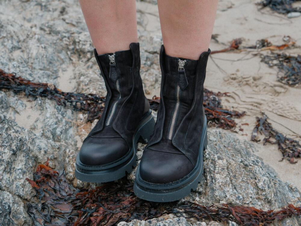 Patrizia Bonfanti Kuni Boots | Black Nabuk