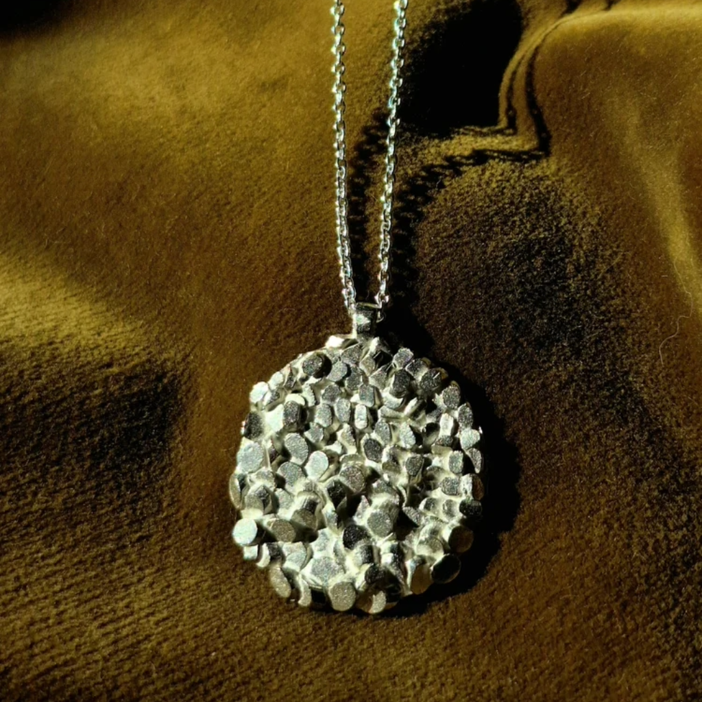 Jade Mellor Caddis Medium Disc Pendant | Silver